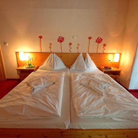 Hotel Restaurant DAS RÖSSL Windischgarsten Zimmer foto